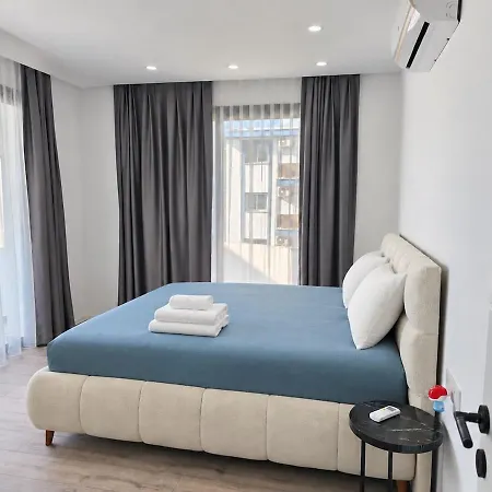 Blue Wawe 2br, 100m From The Sea Apartment *